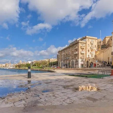 Modern & Stylish In Charming Town Of Bormla By 360 Estates Daire Cospicua