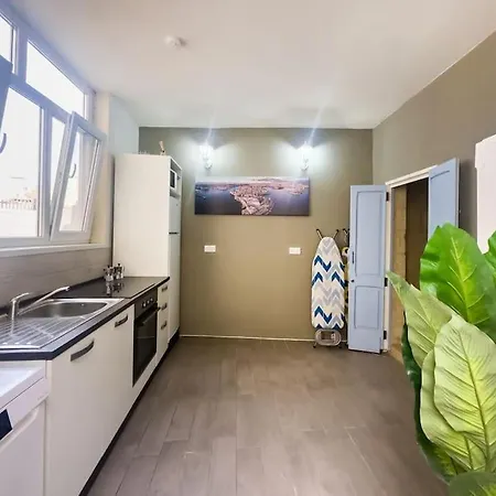 Modern & Stylish In Charming Town Of Bormla By 360 Estates Daire *