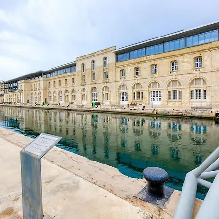 Modern & Stylish In Charming Town Of Bormla By 360 Estates Appartamento