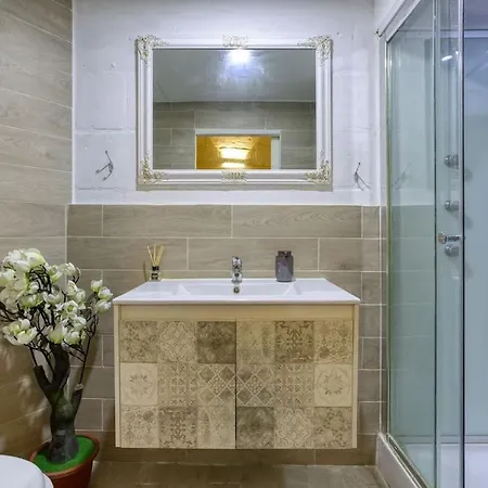 Modern & Stylish In Charming Town Of Bormla By 360 Estates * Cospicua