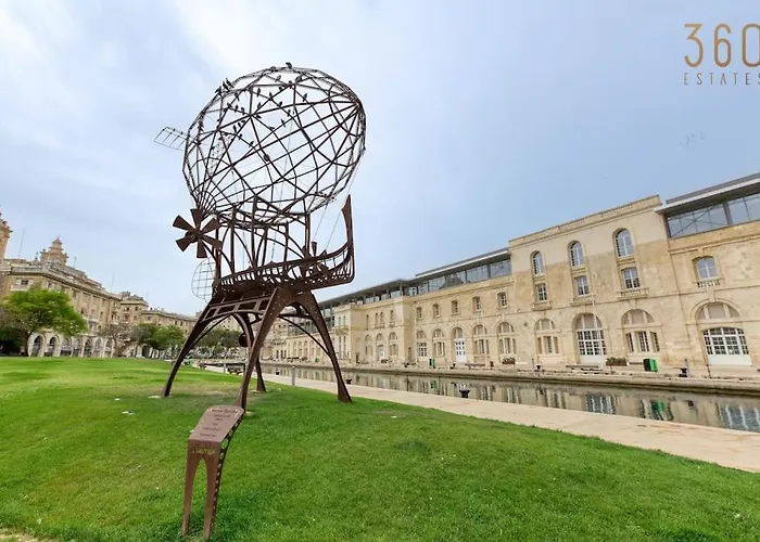 아파트 Modern & Stylish In Charming Town Of Bormla By 360 Estates *