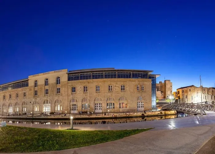 Modern & Stylish In Charming Town Of Bormla By 360 Estates 아파트 Cospicua