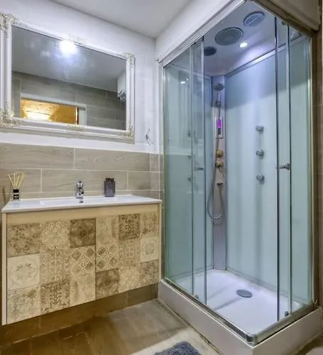 Modern & Stylish In Charming Town Of Bormla By 360 Estates 아파트