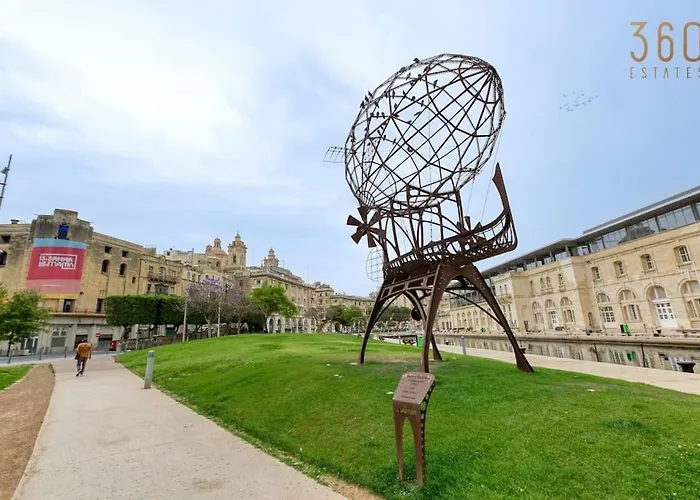 아파트 Modern & Stylish In Charming Town Of Bormla By 360 Estates